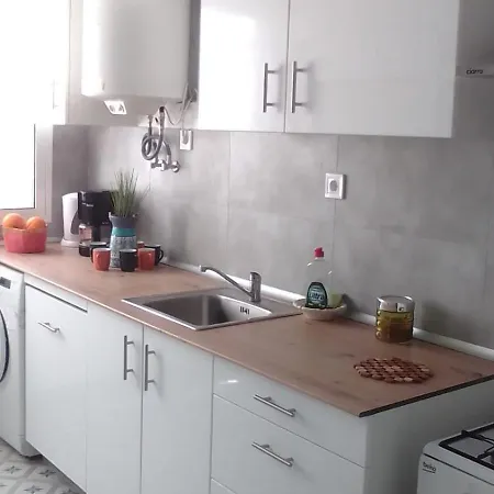 Spacious Flat In The Center Apartment